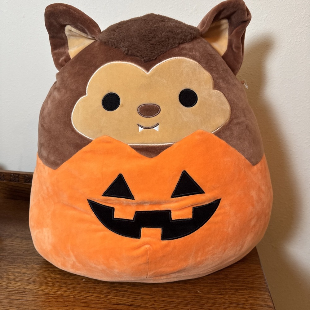 Squishmallows Large Wade the Werewolf Plush Brown Orange Pumpkin Halloween